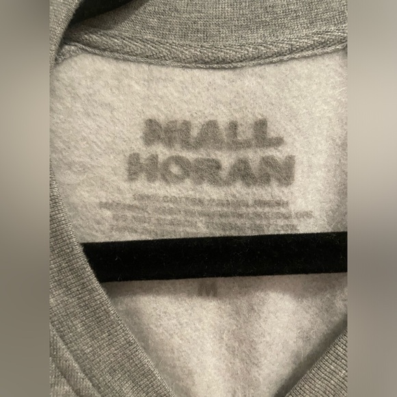 Niall Horan the show Crewneck - Picture 2 of 2